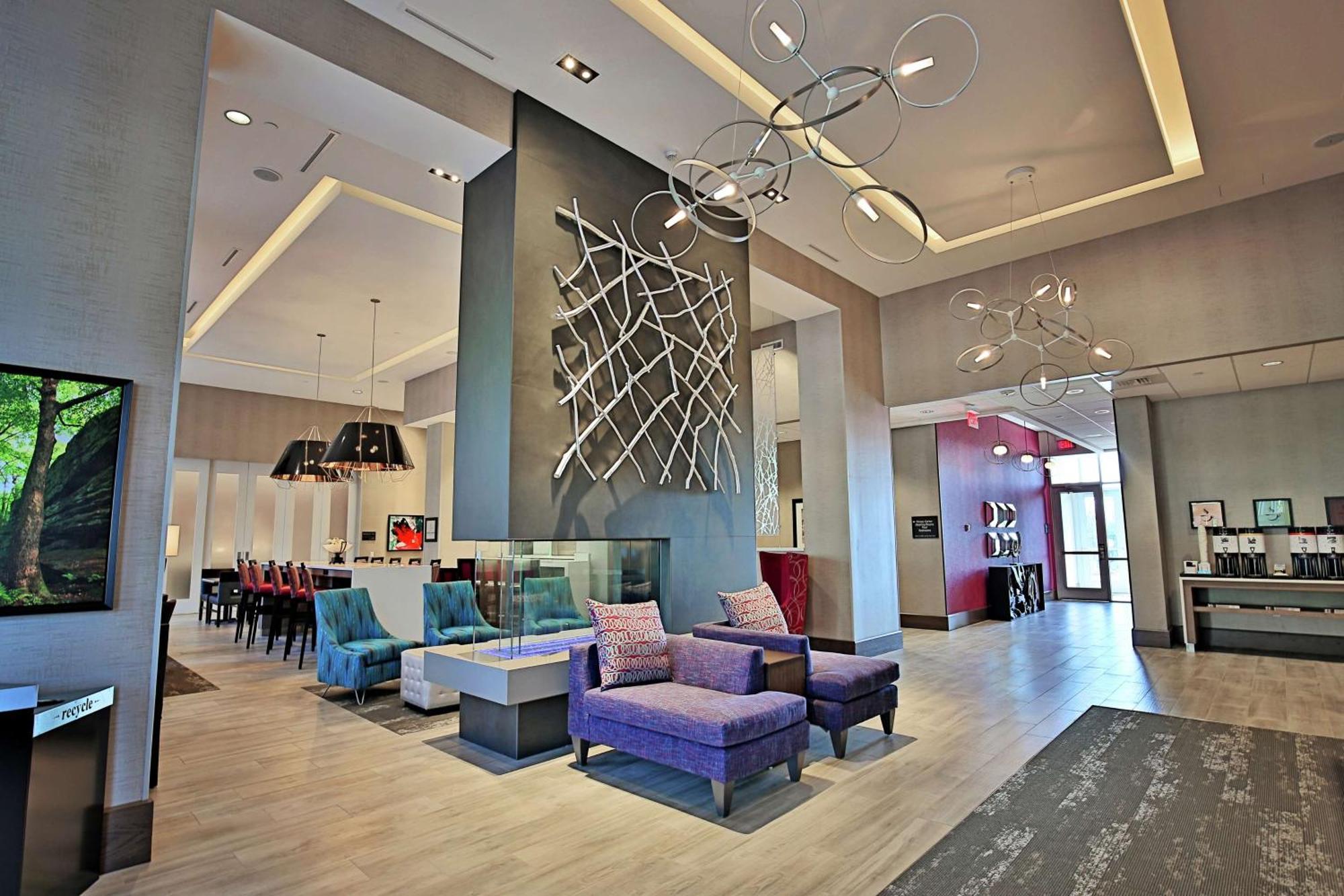 Hotel Hampton & Biltmore Area